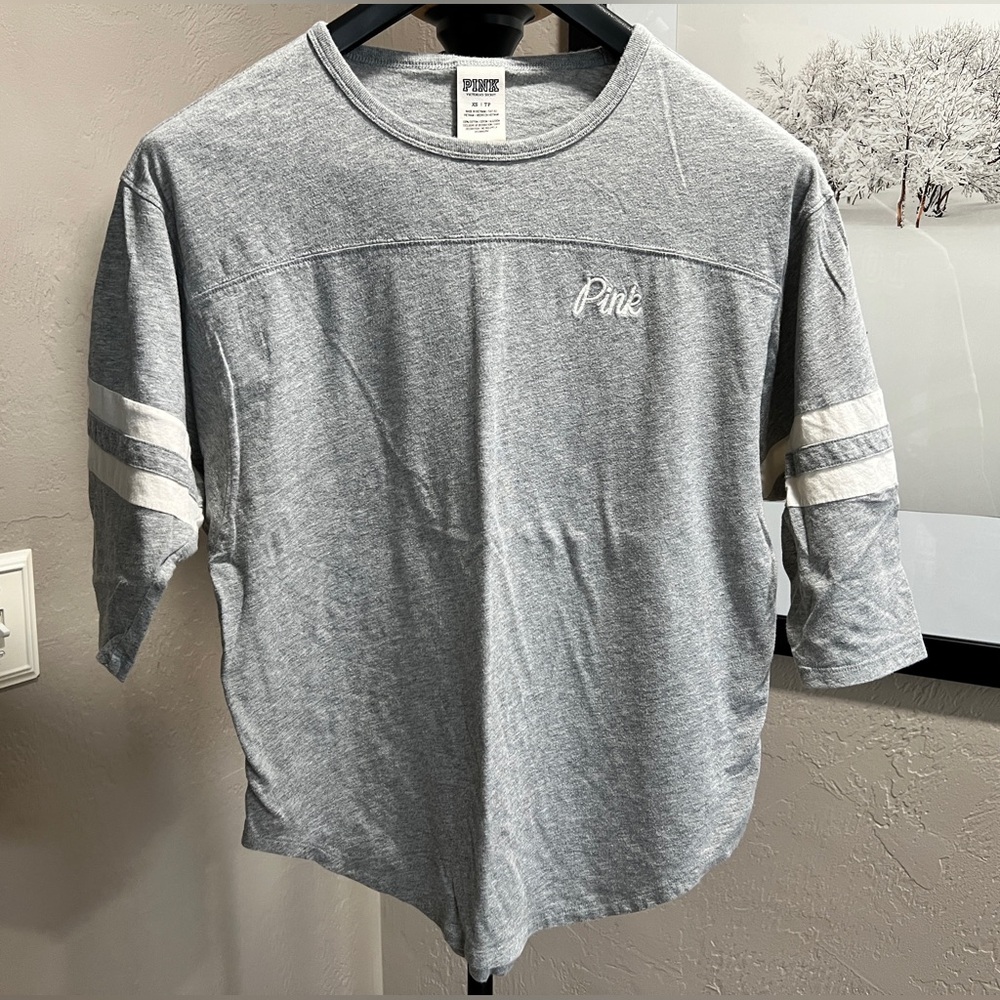 PINK Victoria’s Secret Gray Varsity Tee XS Love Pink Back Logo